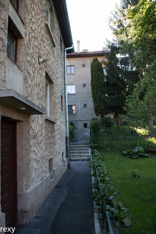 Chic Apartment Brasov Ngoại thất bức ảnh