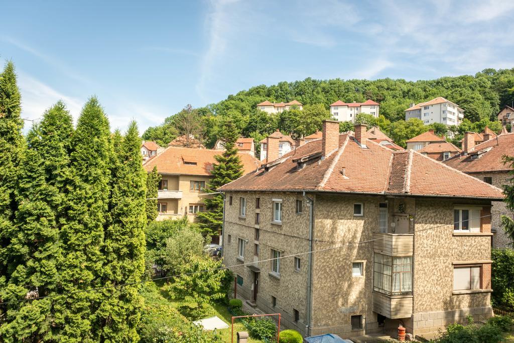 Chic Apartment Brasov Ngoại thất bức ảnh