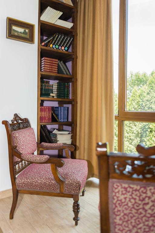 Chic Apartment Brasov Ngoại thất bức ảnh
